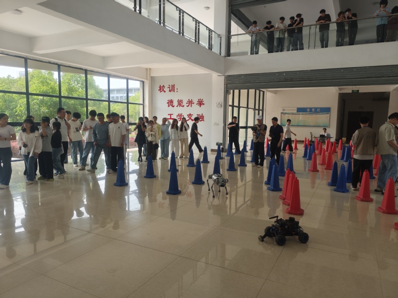科技筑梦 艺起新程 软件工程学院职教周成果展示活动顺利开展——探索数字文化创意软件开发新路径